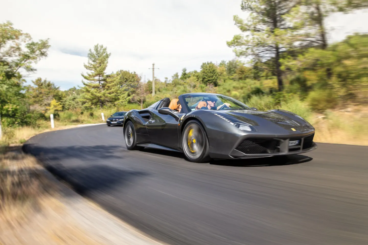 Explore the best roads of Provence and the French Riviera in a Ferrari